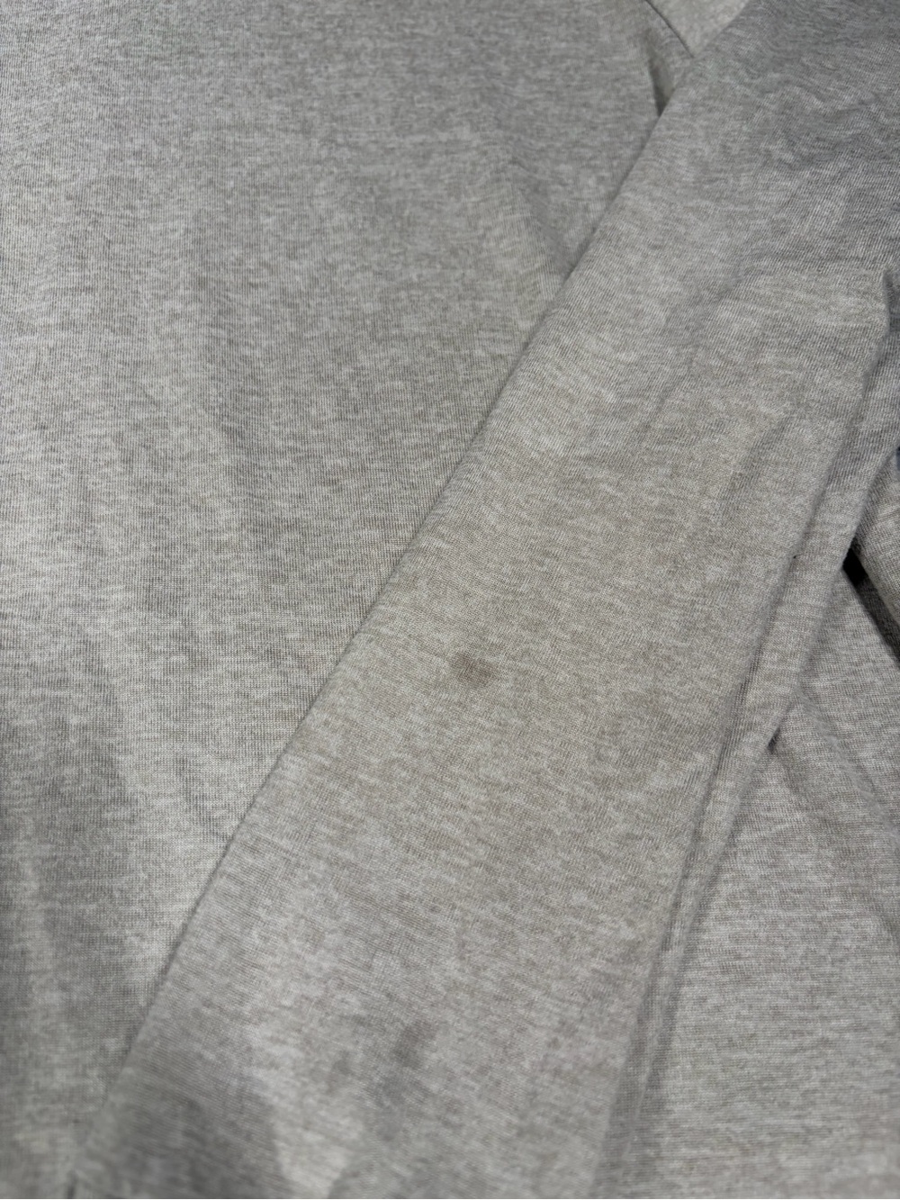 Vuori Gray Crewneck long sleeve shirt - Picture 2 of 12